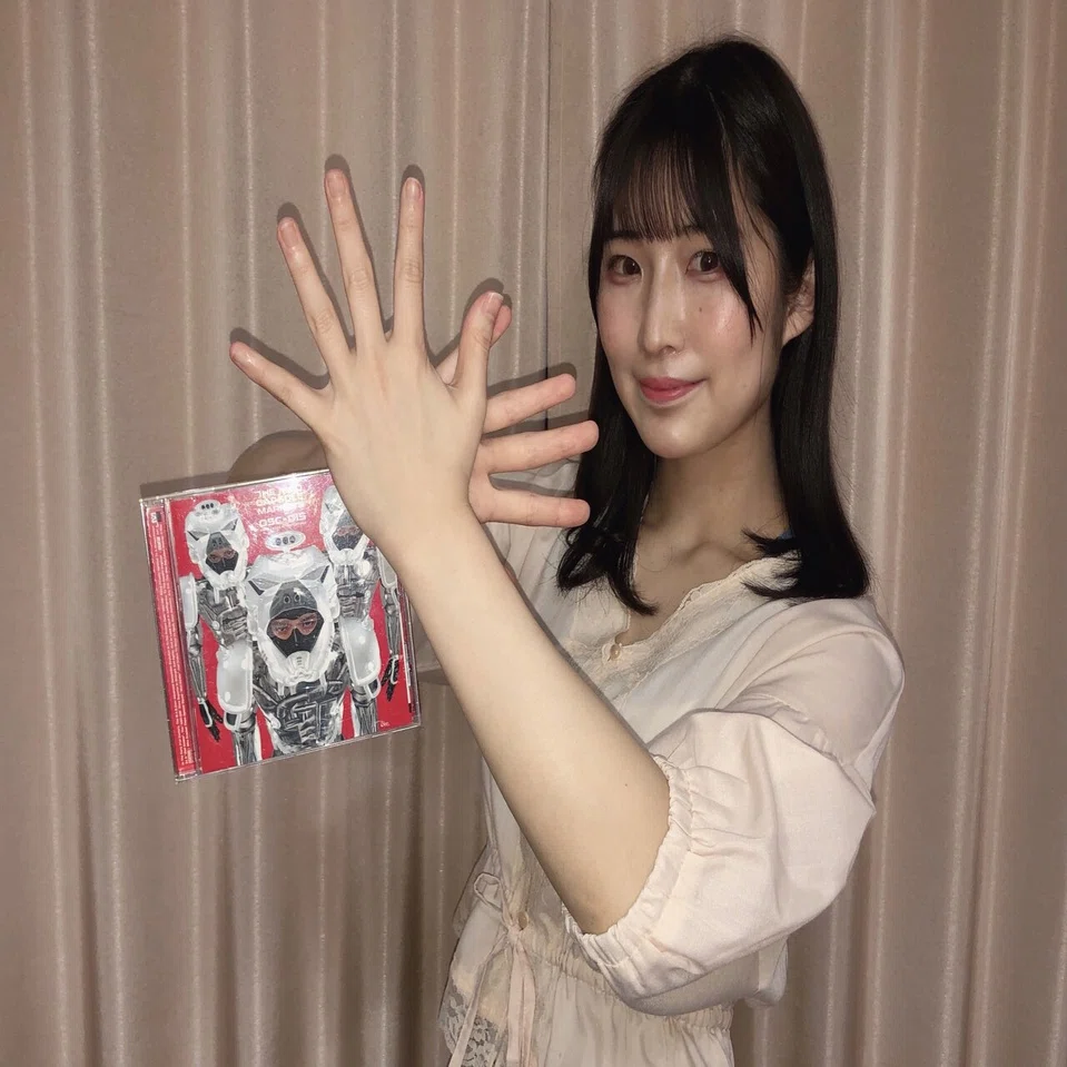 THE MAD CAPSULE MARKETS の『OSC-DIS』を聴いてみた編｜内山 結愛