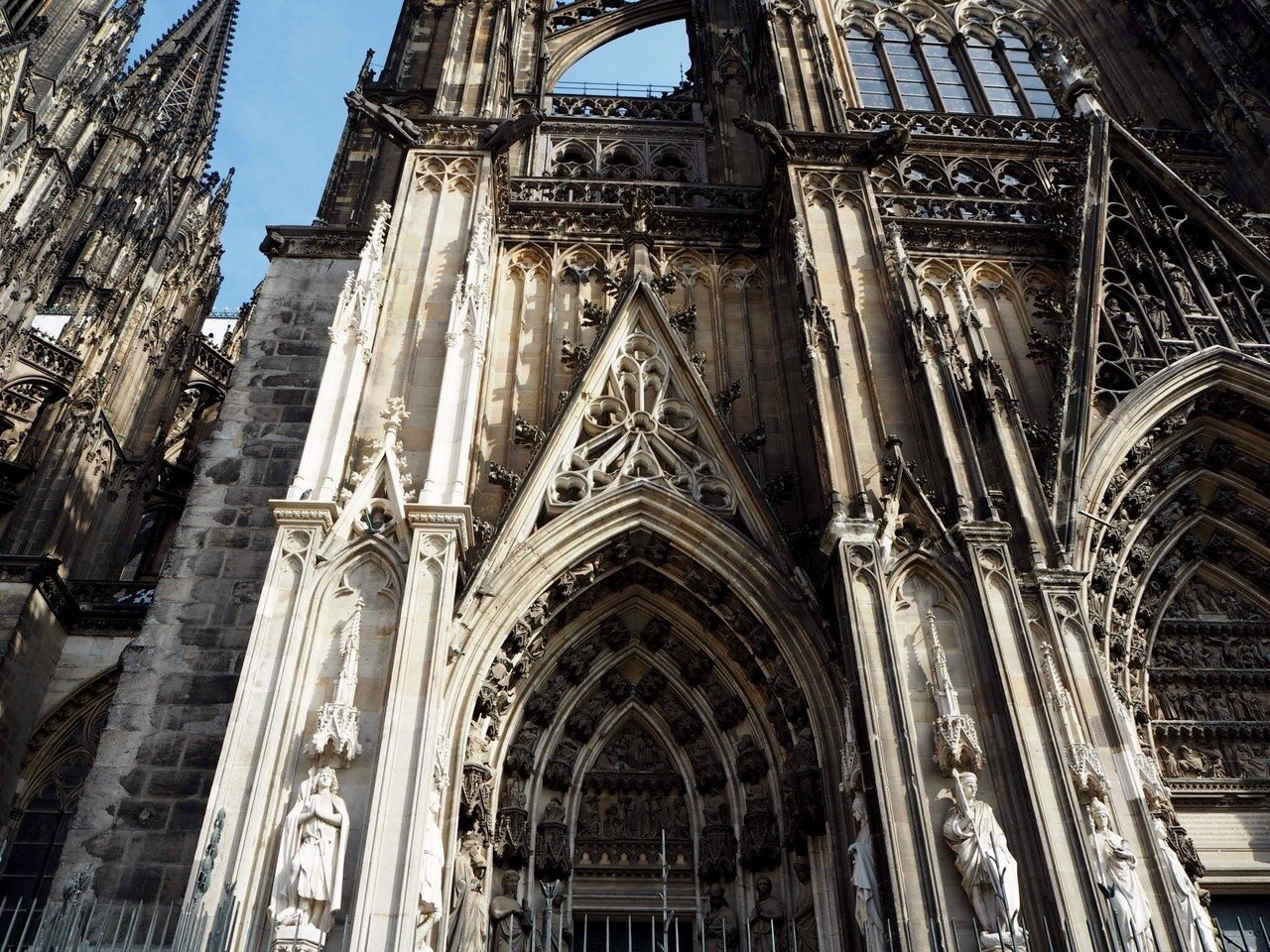 パリこでかけ ケルン観光②戦争と修復と大聖堂｜工藤由佳｜株式会社