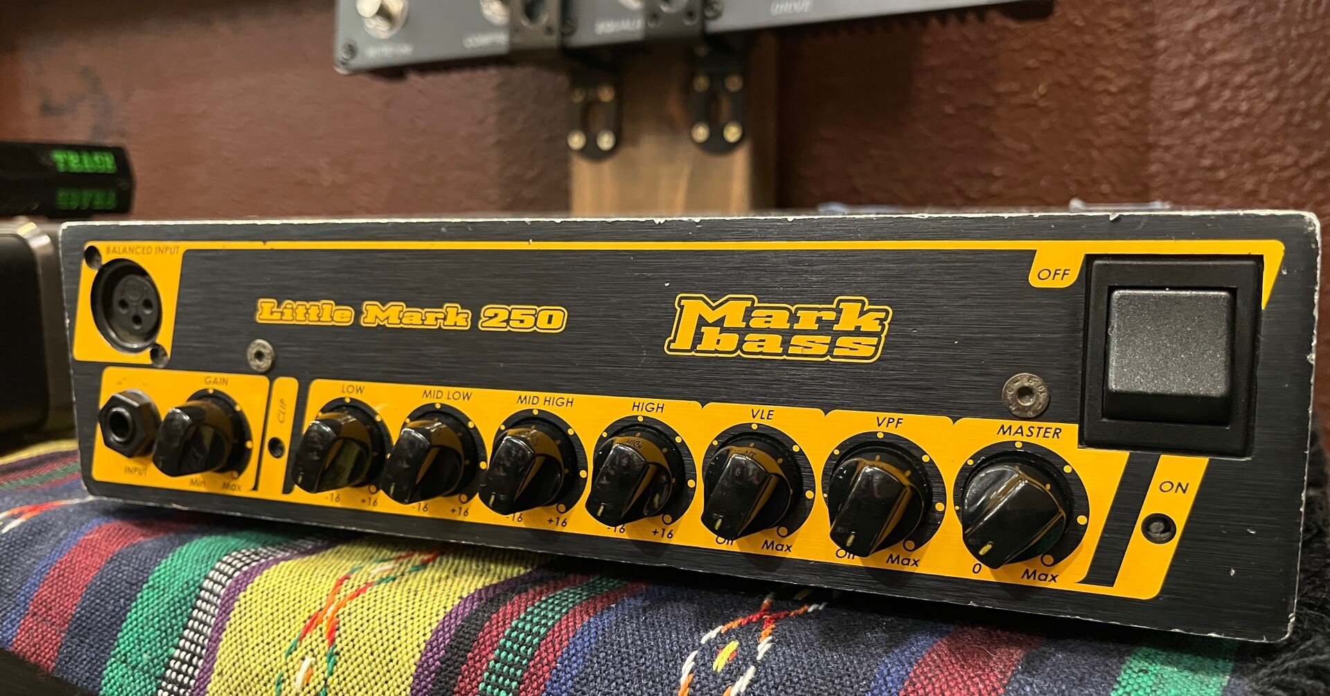 1998f18d5dbf0120fe37bac4771823