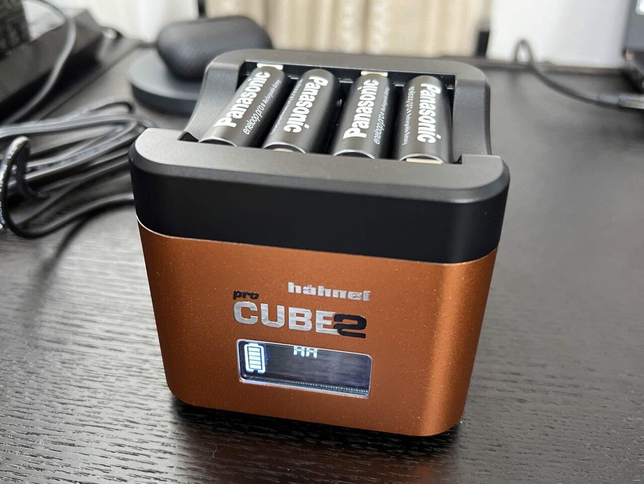 最強に便利なカメラのバッテリーチャージャー【ヘーネルProCube2 最強に便利なカメラのバッテリーチャージャー【ヘーネルProCube2