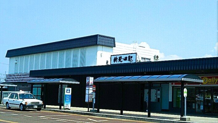 新発田駅220419-1ブライト＆ビビッド.jpg80