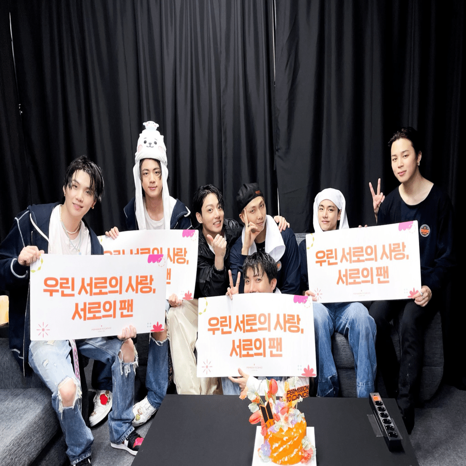 公式 BTS PTD ON STAGE SEOUL ソウルコン フーディーL 公式 BTS PTD ON STAGE SEOUL ソウルコン フーディーL - メルカリ