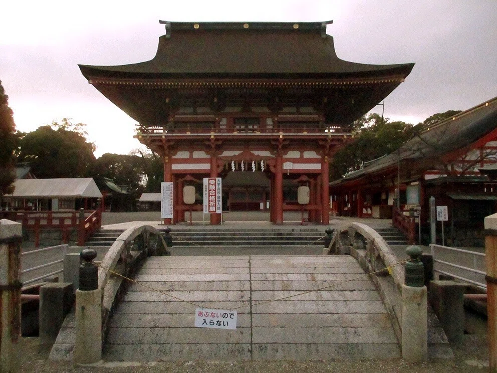 2津島神社楼門