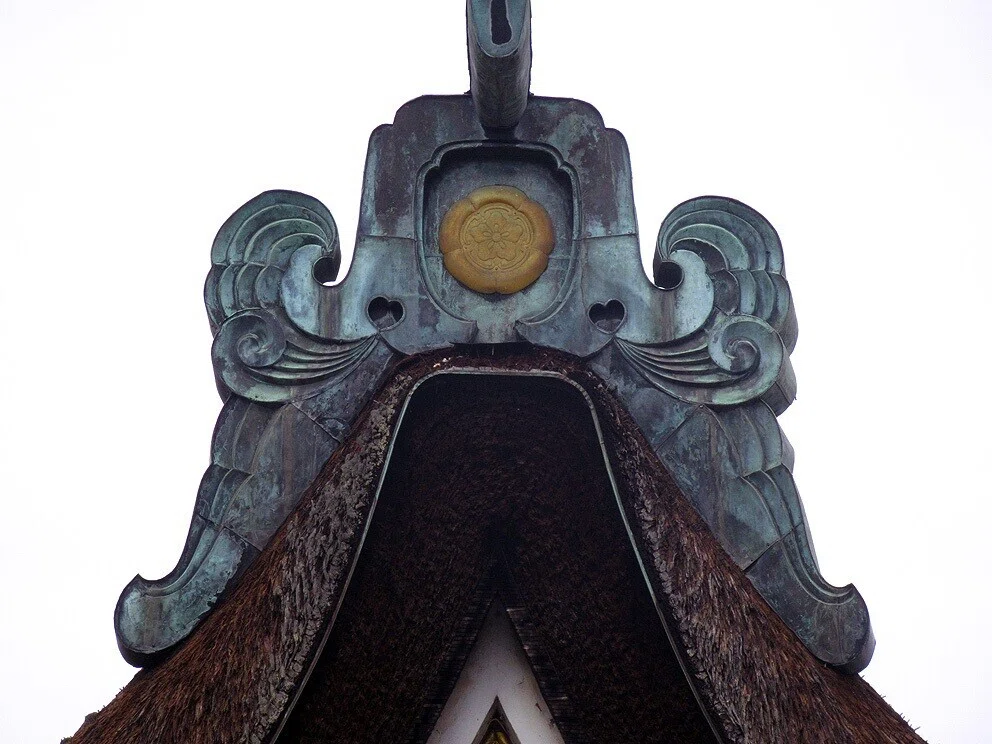 7津島神社拝殿鬼瓦