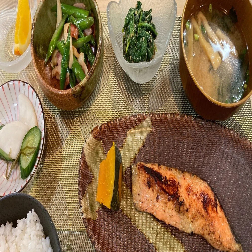 馴染みだった居酒屋で久しぶりにランチ訪問 野猿 やえん Note