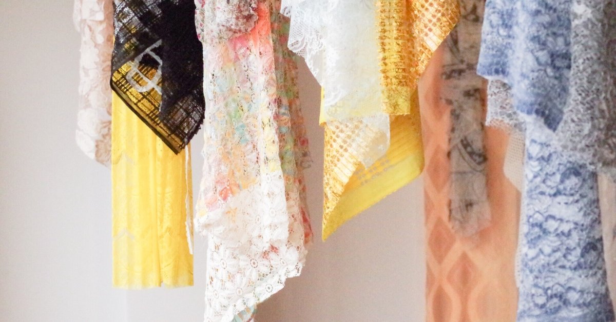 アンティークレース刺繍クロス ルーブル美術館を臨む噴水