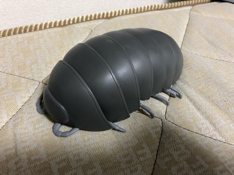 虫が苦手な人は携帯捨てて逃げて 話題のダンゴムシガシャポン ライス定食 Note