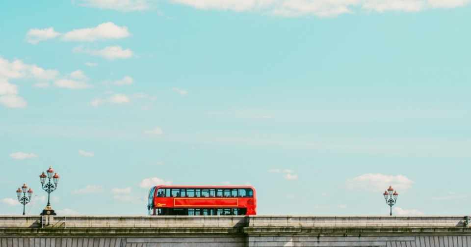 Bコードを教えてもらうために隣町にバスで行った ビートルズの話 ミウラ義幸 Note