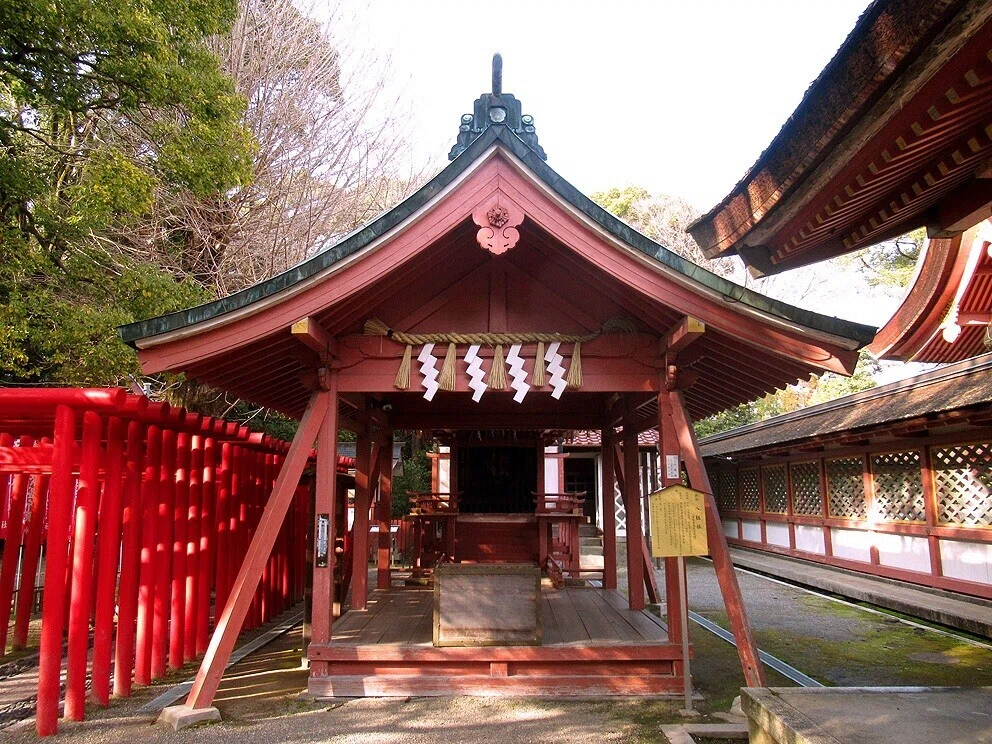 1津島神社摂社八柱社