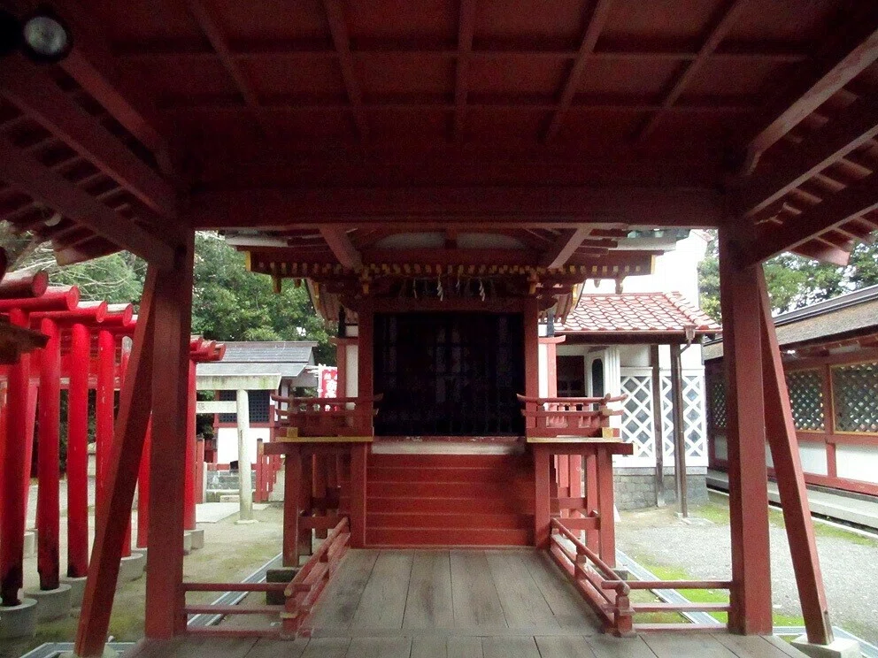 2津島社摂社八柱社本殿