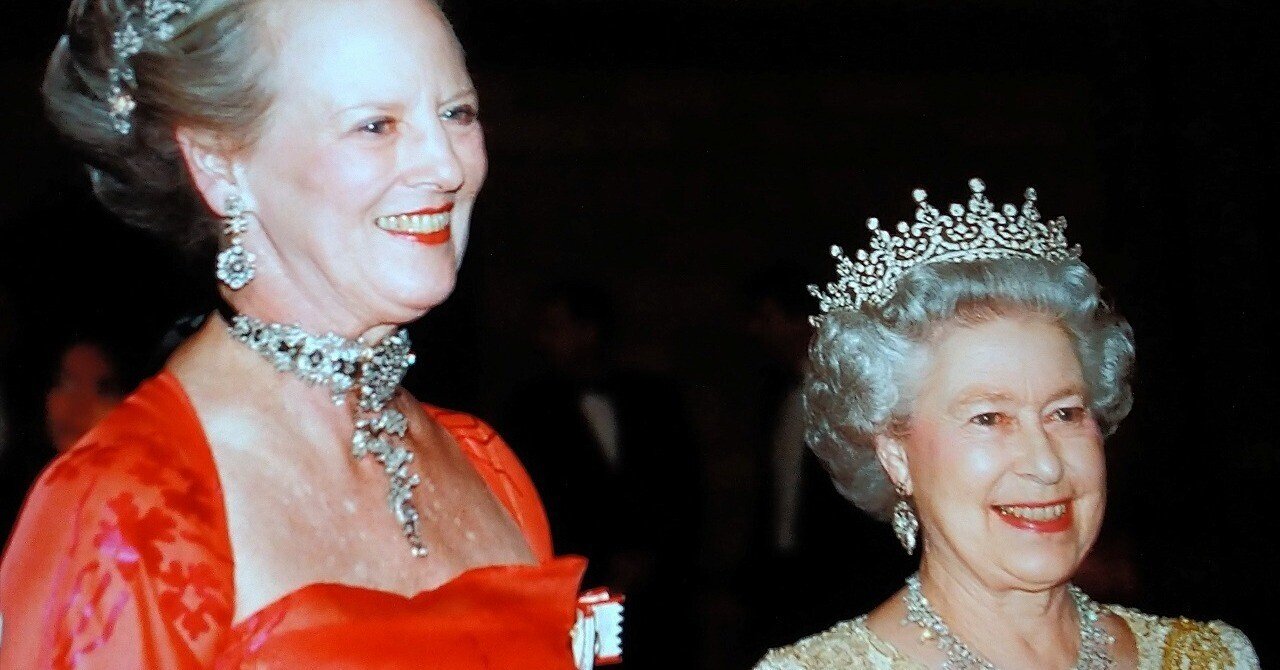 アマリエンボー宮殿で出会った もう1人の女王 コペンハーゲン旅行 ユリ Kimono X London Note アマリエンボー宮殿で出会った もう1人の女王 コペンハーゲン旅行 ユリ Kimono X London Note