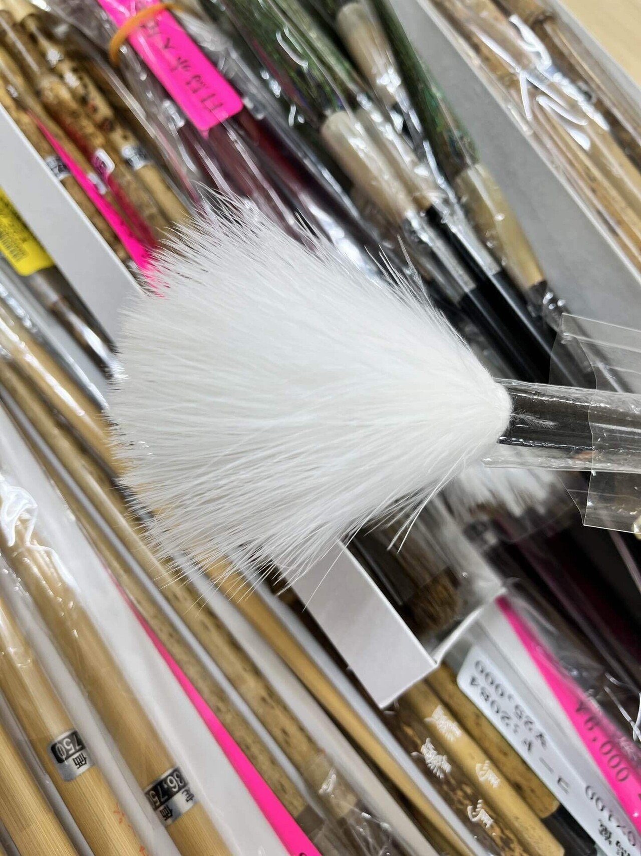 紙の品揃え半端ない!おもしろ店員さんにじっくり相談できる栢美 紙の品揃え半端ない!おもしろ店員さんにじっくり相談できる栢美