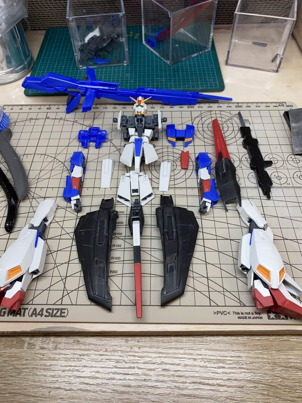 ゼロから始めるエアブラシ塗装(HGUC MSZ-006制作記 vol.6 合わせ ゼロから始めるエアブラシ塗装(HGUC MSZ-006制作記 vol.6 合わせ