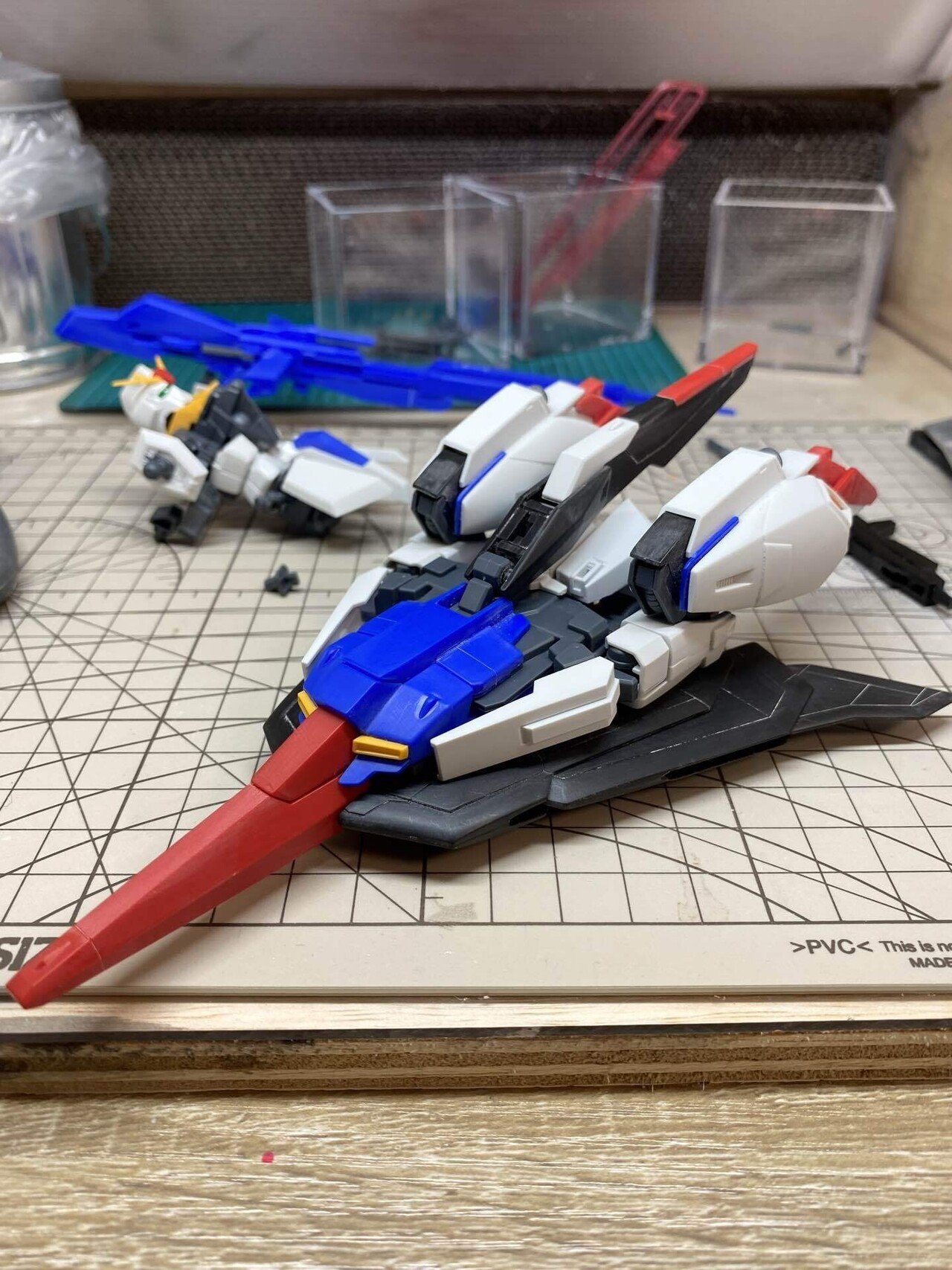 ゼロから始めるエアブラシ塗装(HGUC MSZ-006制作記 vol.6 合わせ目消し