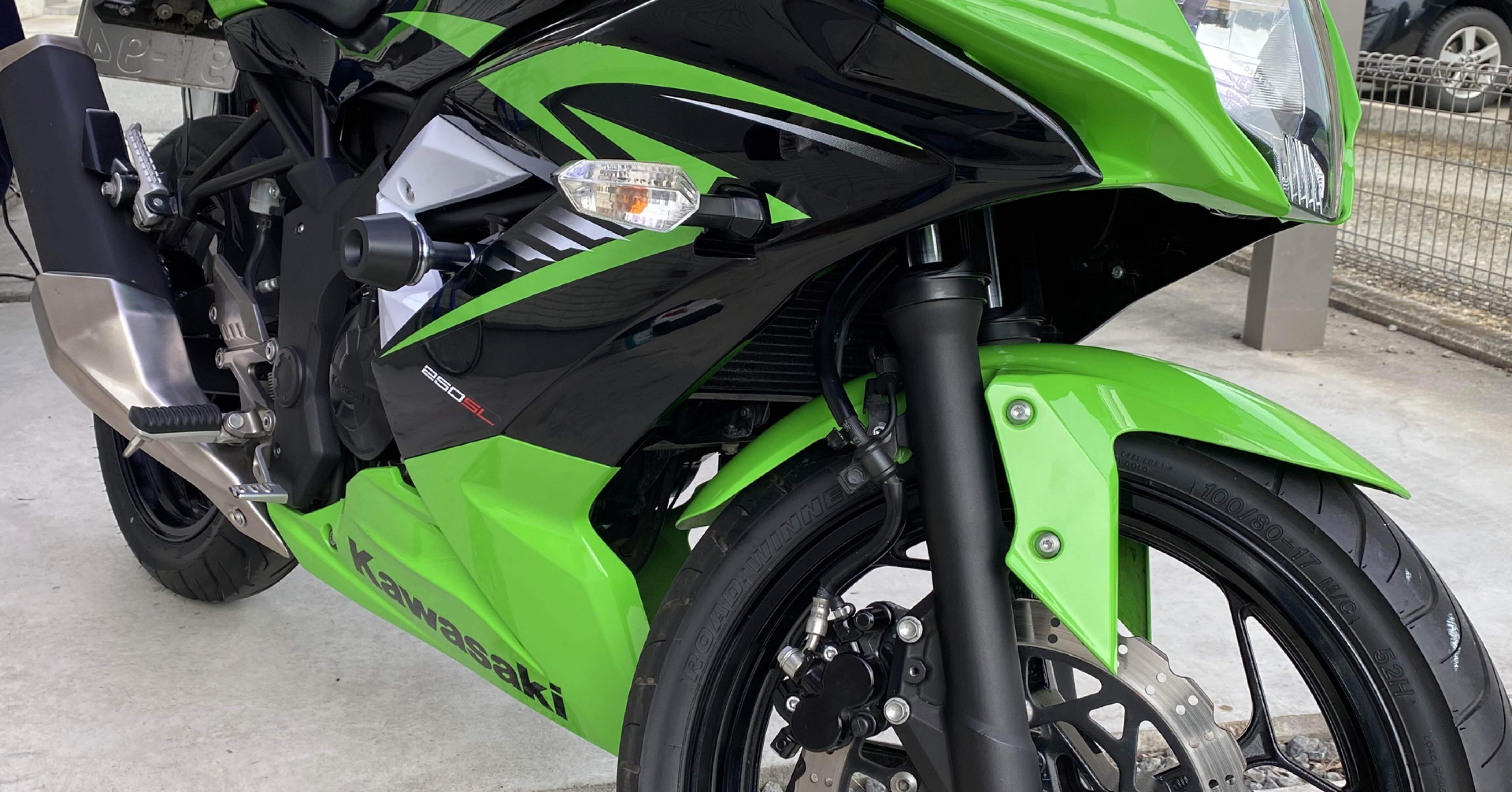 NINJA250SL エンジンスライダーの取り付け ARASHI アラシ Slider