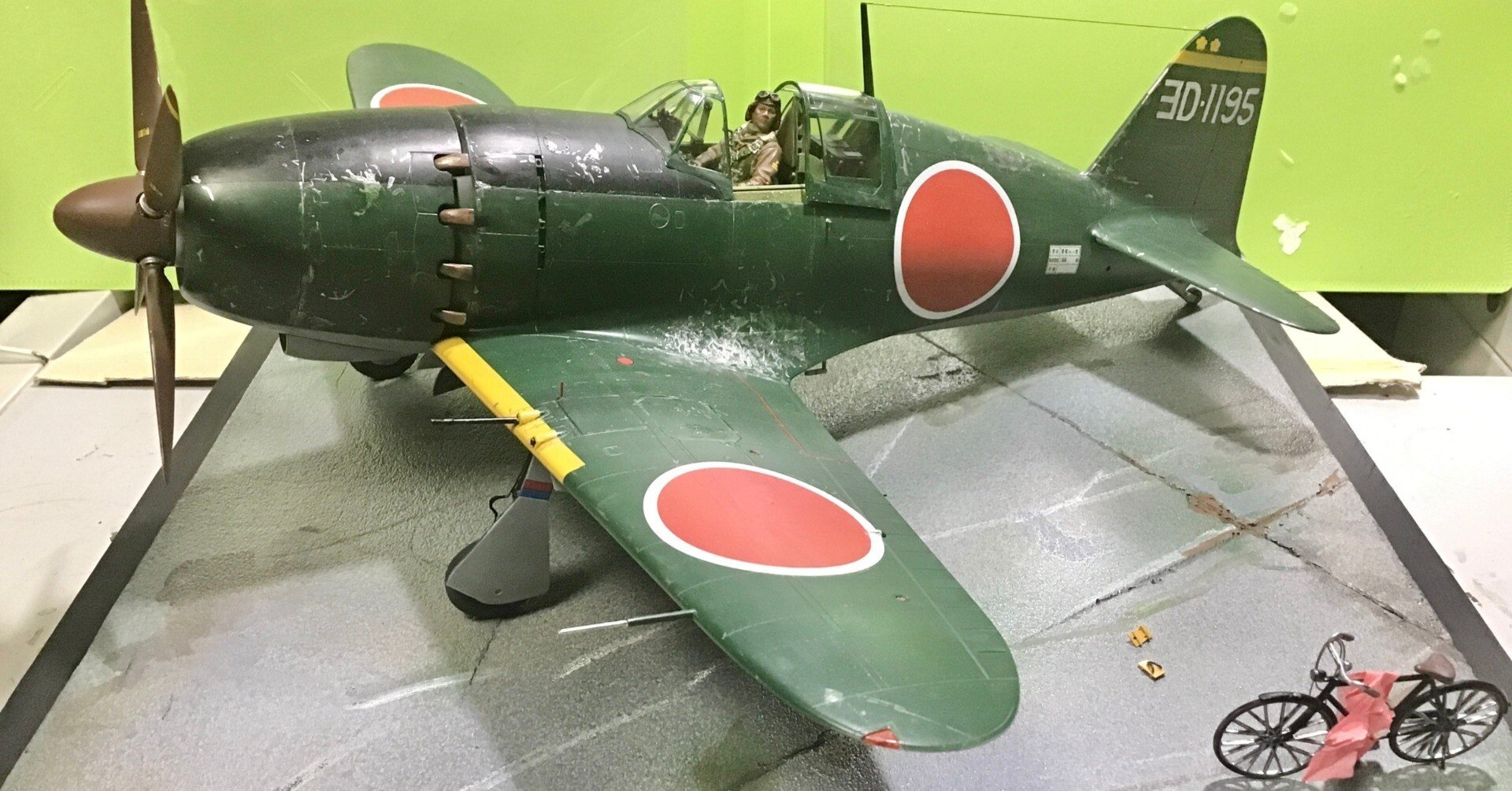 Amazon | ハセガワ 1/32 日本海軍 三菱 J2M3 局地戦闘機 雷電 21