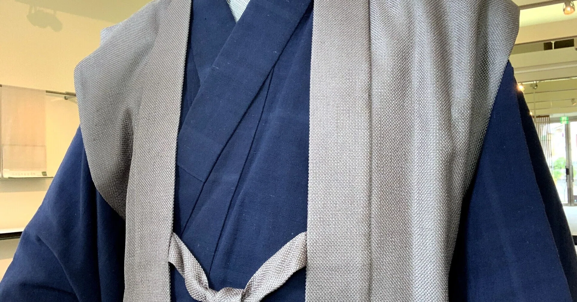 袖なし羽織」or「陣羽織」。愛用歴30年で、『肩衣（かたぎぬ）』と名前 