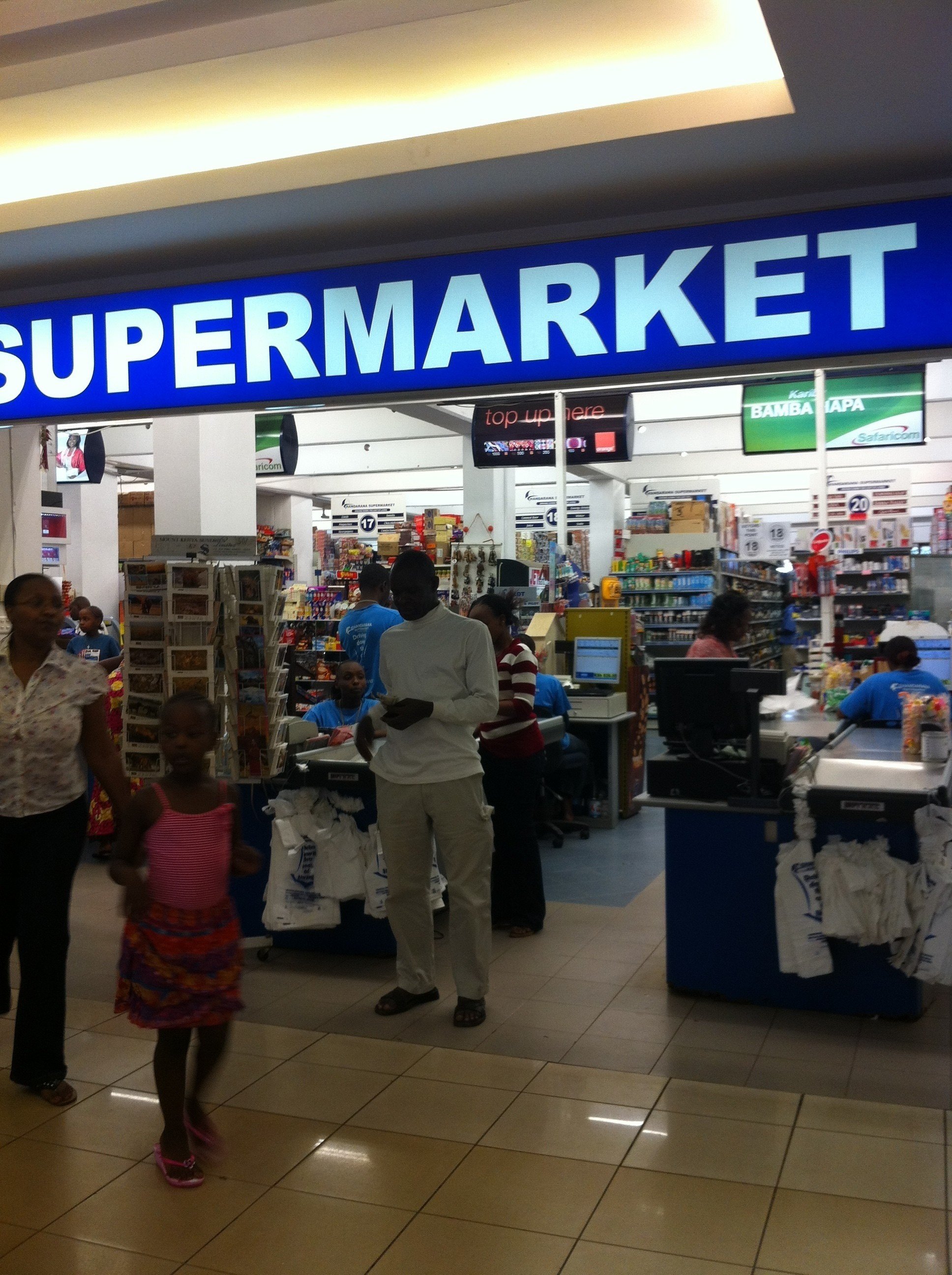 フラミンゴと混浴 ケニア おぼけん Note