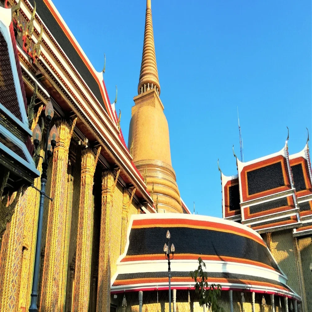 東南アジアの風景 (162) タイ｜バンコク｜タイルの装飾が美しい王室