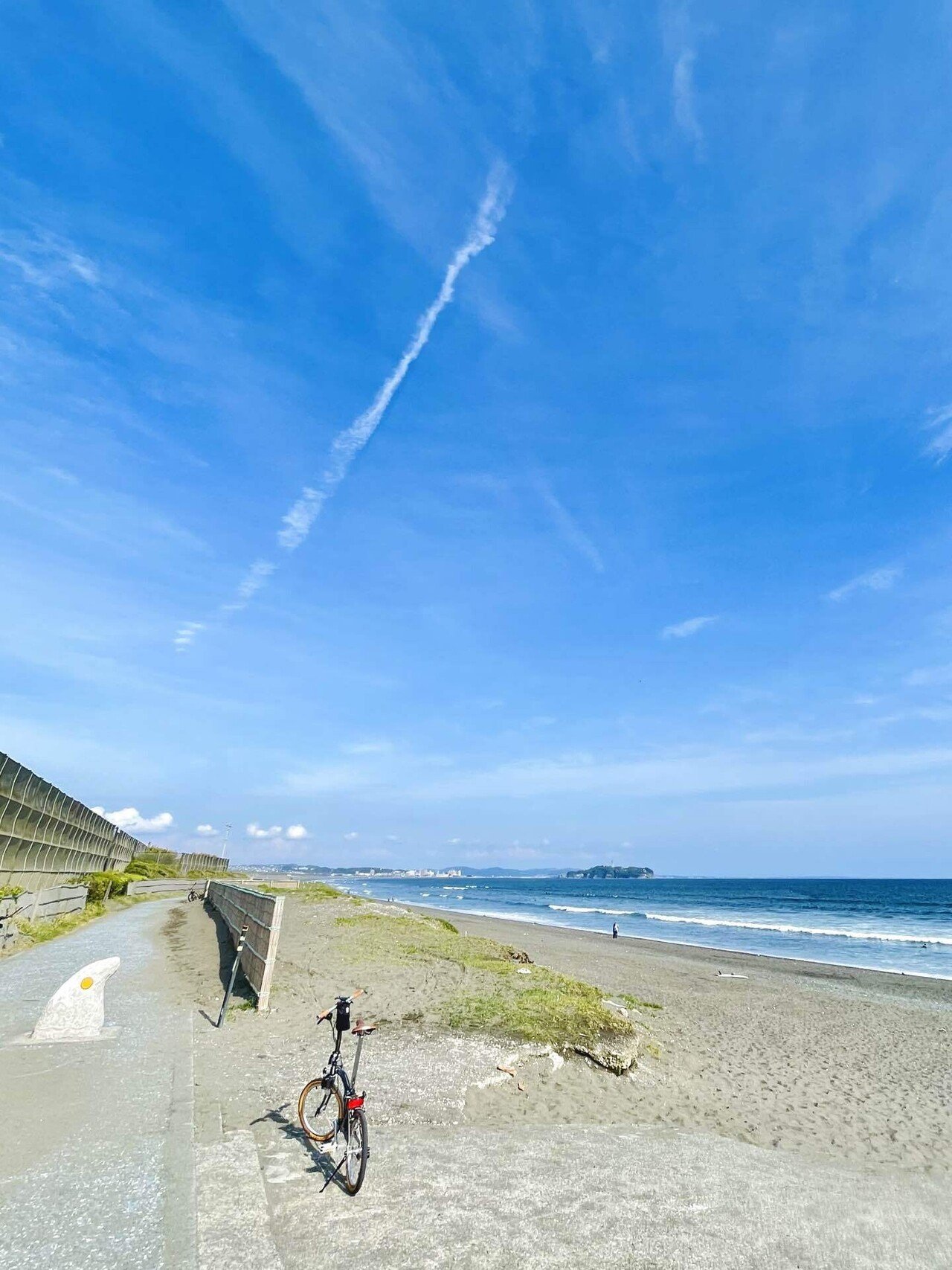 茅ヶ崎ヘッドランドビーチと 海へ続く歩道橋 ブロンプトンゆるポタ日記 Note 茅ヶ崎ヘッドランドビーチと 海へ続く歩道橋 ブロンプトンゆるポタ日記 Note