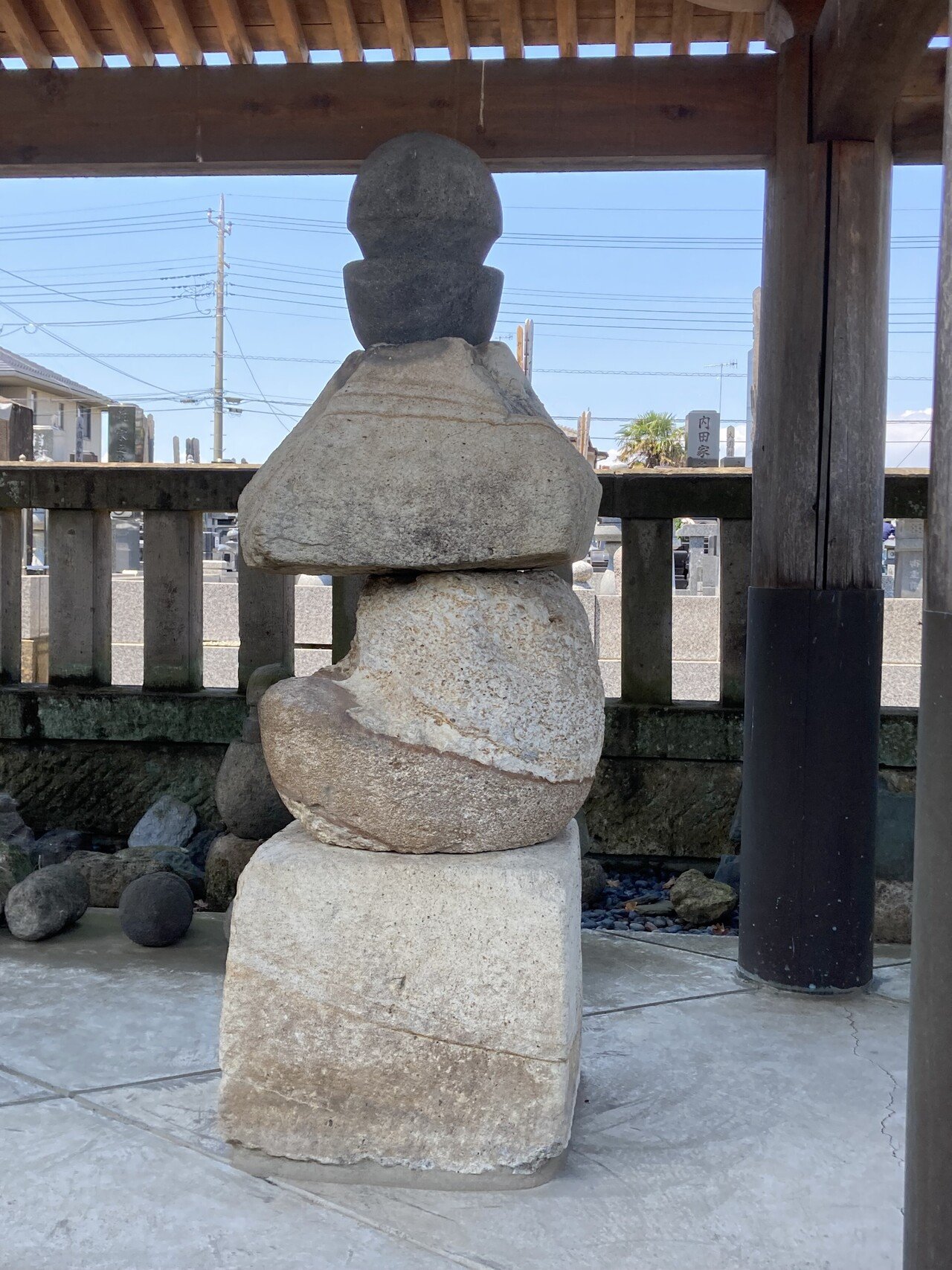 南関東の石造物㊸：普済寺五輪塔（岡部六弥太忠澄の墓）、附・岡五輪塔｜綾