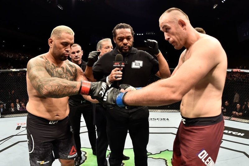 Ufc マーク ハントがロシア大会でオレイニクのリアネイキドチョークに敗れる クンチェンコが19連勝 ピョートル ヤンとソン ジンスが大激闘 9 15 Ufnモスクワ勝者コメント ゴング格闘技 Note