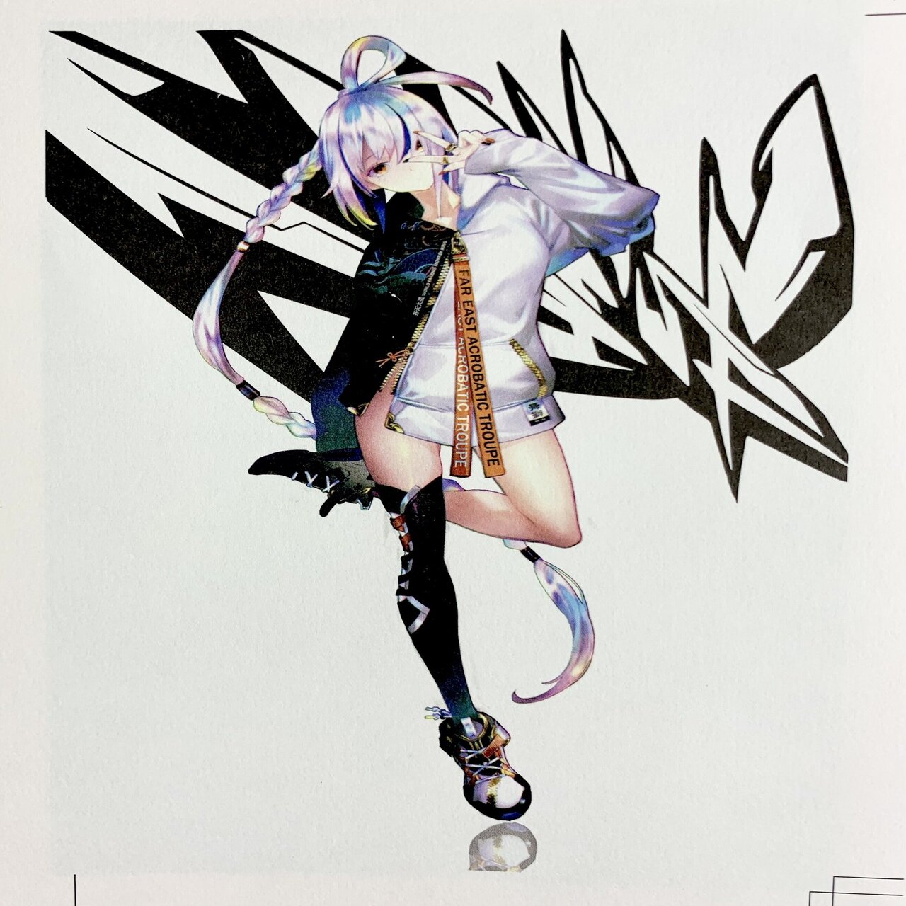 作品5点目】加熱型押しと透明ホログラム箔の組み合わせで、最後まで