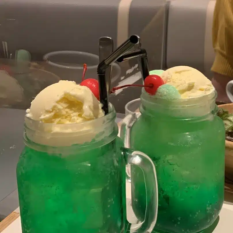 凛