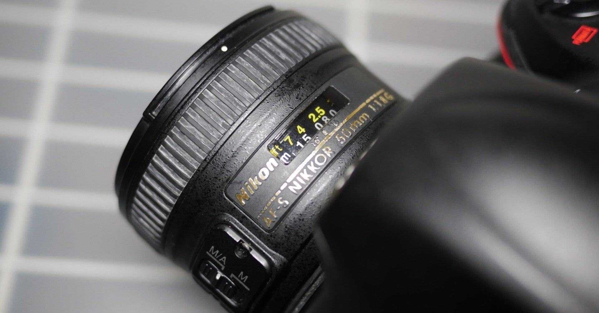 レンズレビュー】AF-S NIKKOR 50mm F1.8G｜鷺