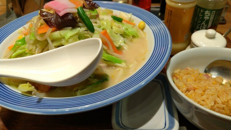 羽田空港のプレミアムな支店で1ヶ月ぶりに。羽田空港に行くたびに毎回食べる未来が見えます···