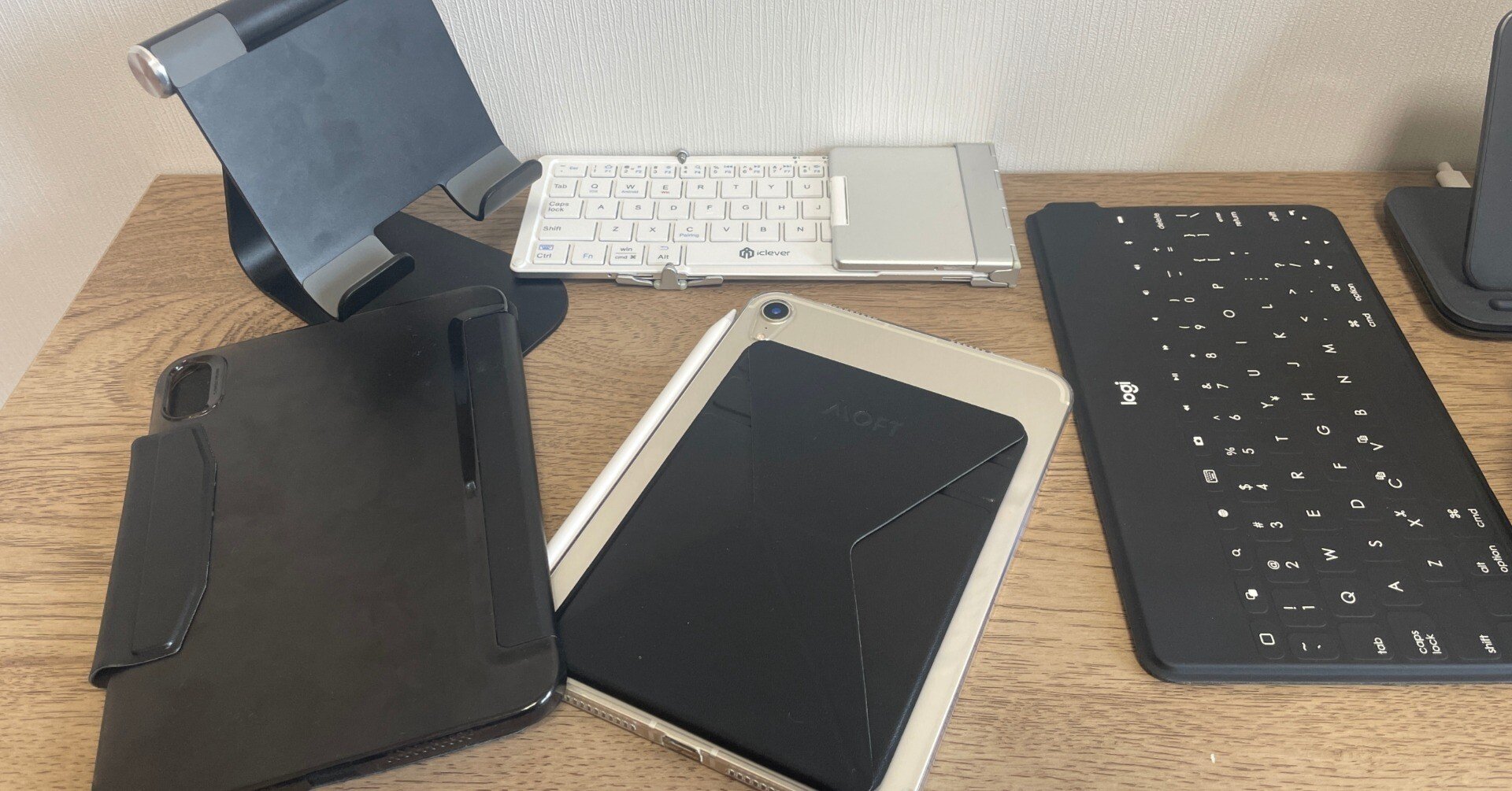 iPad 第6世代 充電器なし スタンド&bluetoothキーボードおまけ付き www