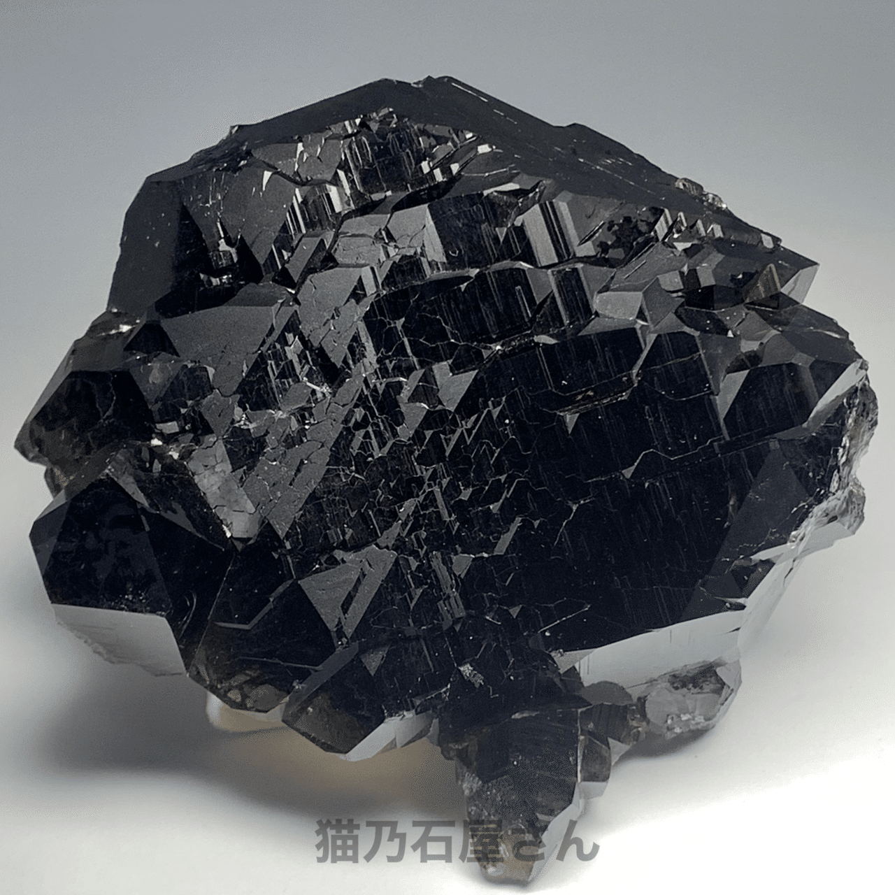 置物 Gwindel Gwindel Quartz - GWQ-A0 - Switzerland Mineral Specimen