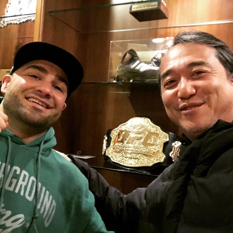 Mma 佐々木 憂流迦 魅津希 井上直樹らをマネージメントするシュウ ヒラタ氏 私が選手にいつも言っているのは 自分自身を 会社 と考えてください ということです ゴング格闘技 Note