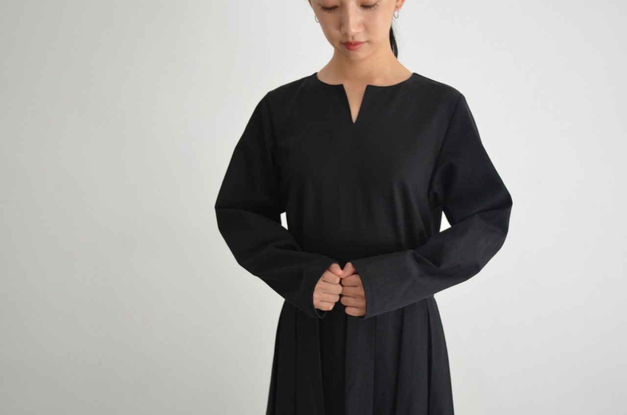 9/25販売開始] THE DRESS #02 [美しきボックスプリーツ、襲来