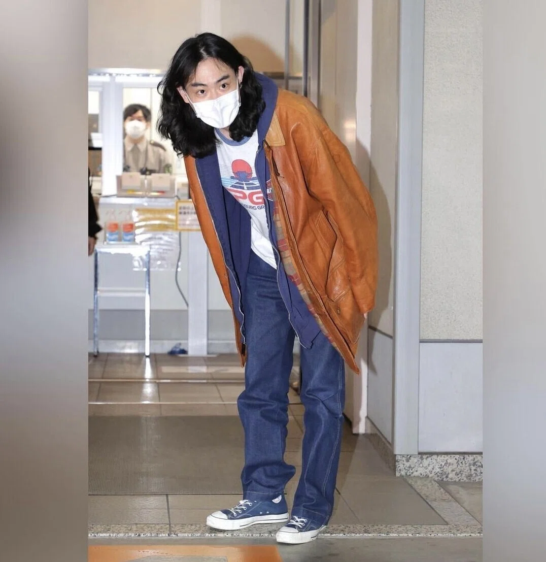 90s Burberrys 紺ブレ ダブル 金ボタン シティボーイ 菅田将暉系 90s Burberrys 紺ブレ ダブル 金ボタン シティボーイ 菅田将暉系