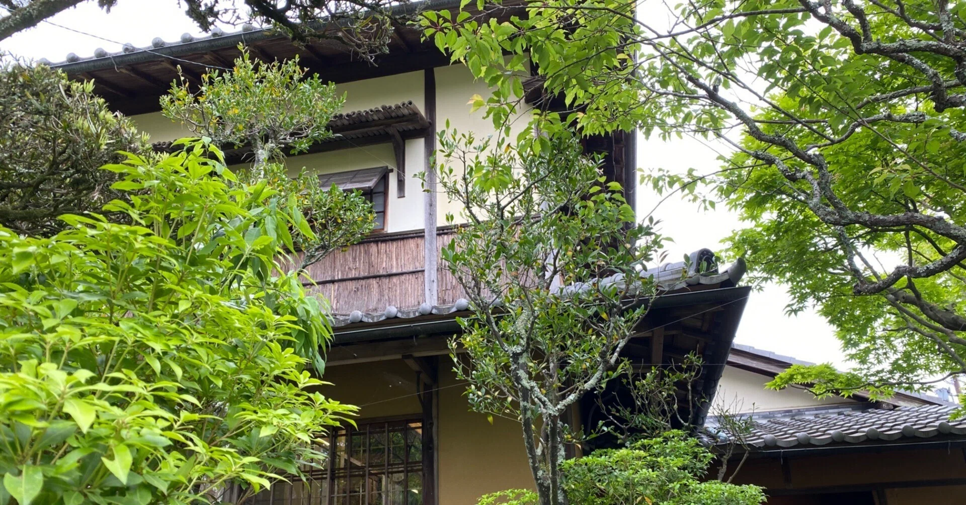 奈良】小説家・志賀直哉が設計した、こだわりの住まいを訪ねて。｜田中京子