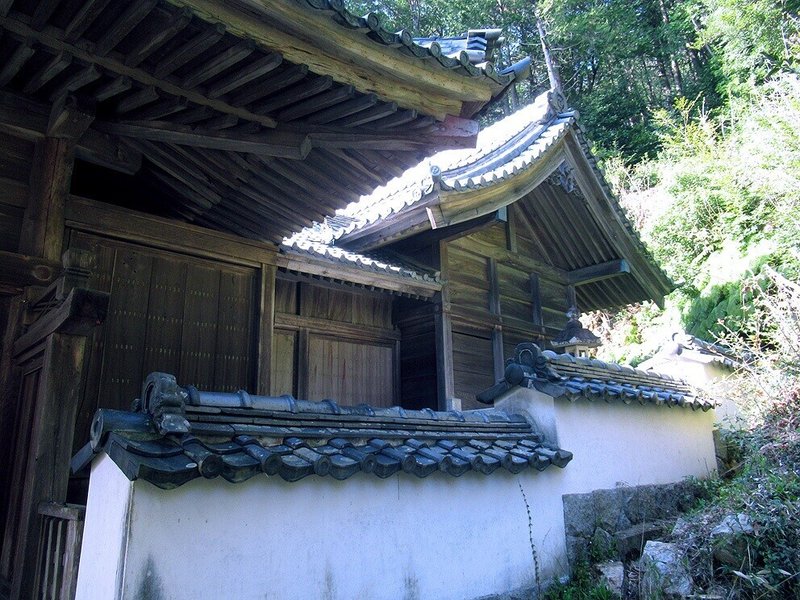 8関山神社本殿