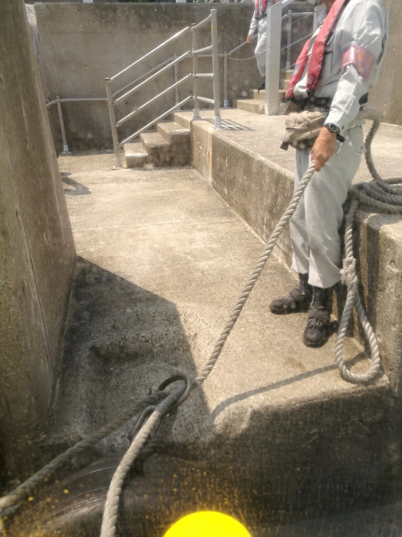 Wheelchair Landing on Gunkanjima｜長澤靖浩