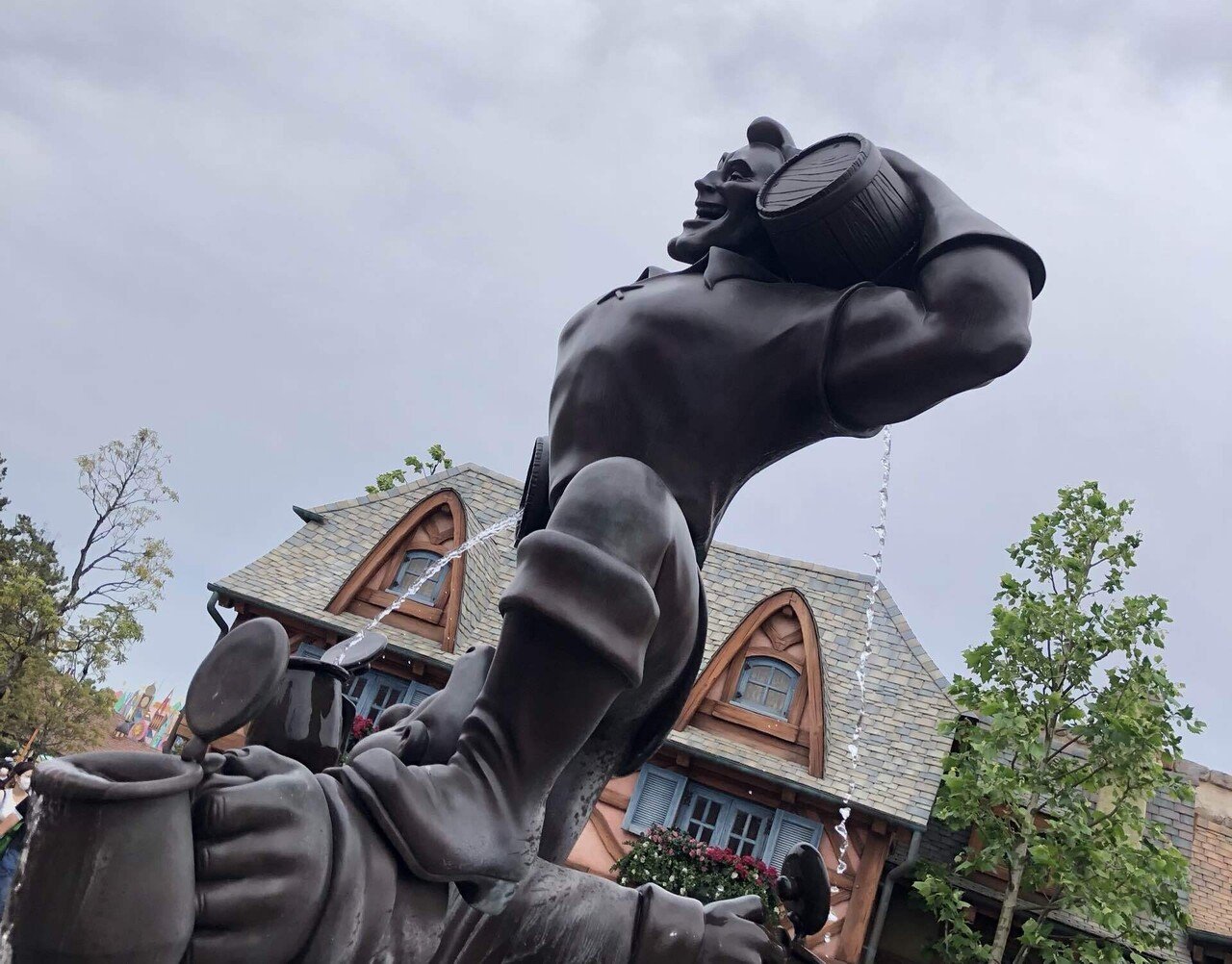 空いてるディズニーは楽しい｜鹿