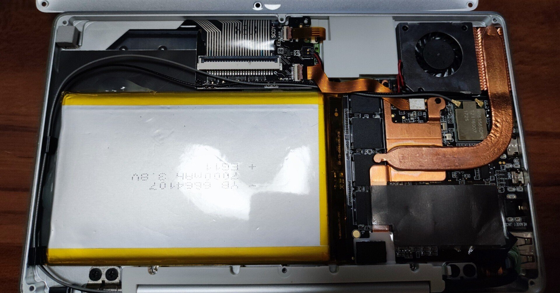 GPD Pocketのバッテリーを交換して怒った話|葉月 陽 GPD Pocketのバッテリーを交換して怒った話|葉月 陽