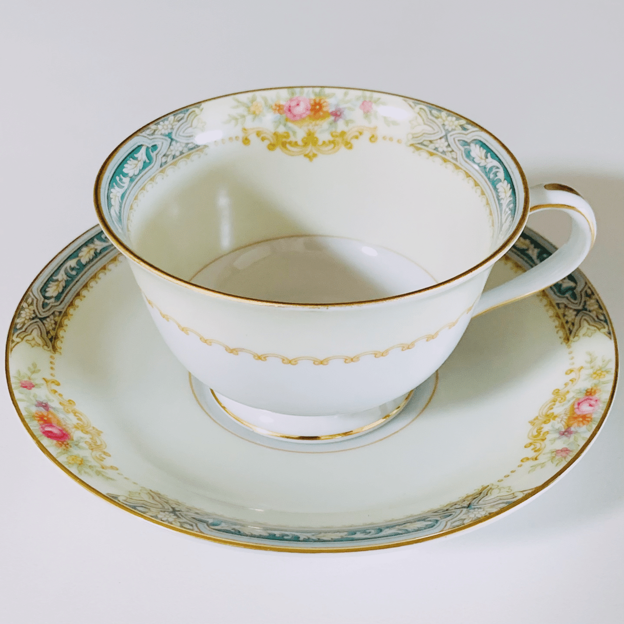 オールドノリタケ、里帰り品です。Old Noritake flower base 🆕 𝐎𝐥𝐝 𝐍𝐨𝐫𝐢𝐭𝐚𝐤𝐞｜sae