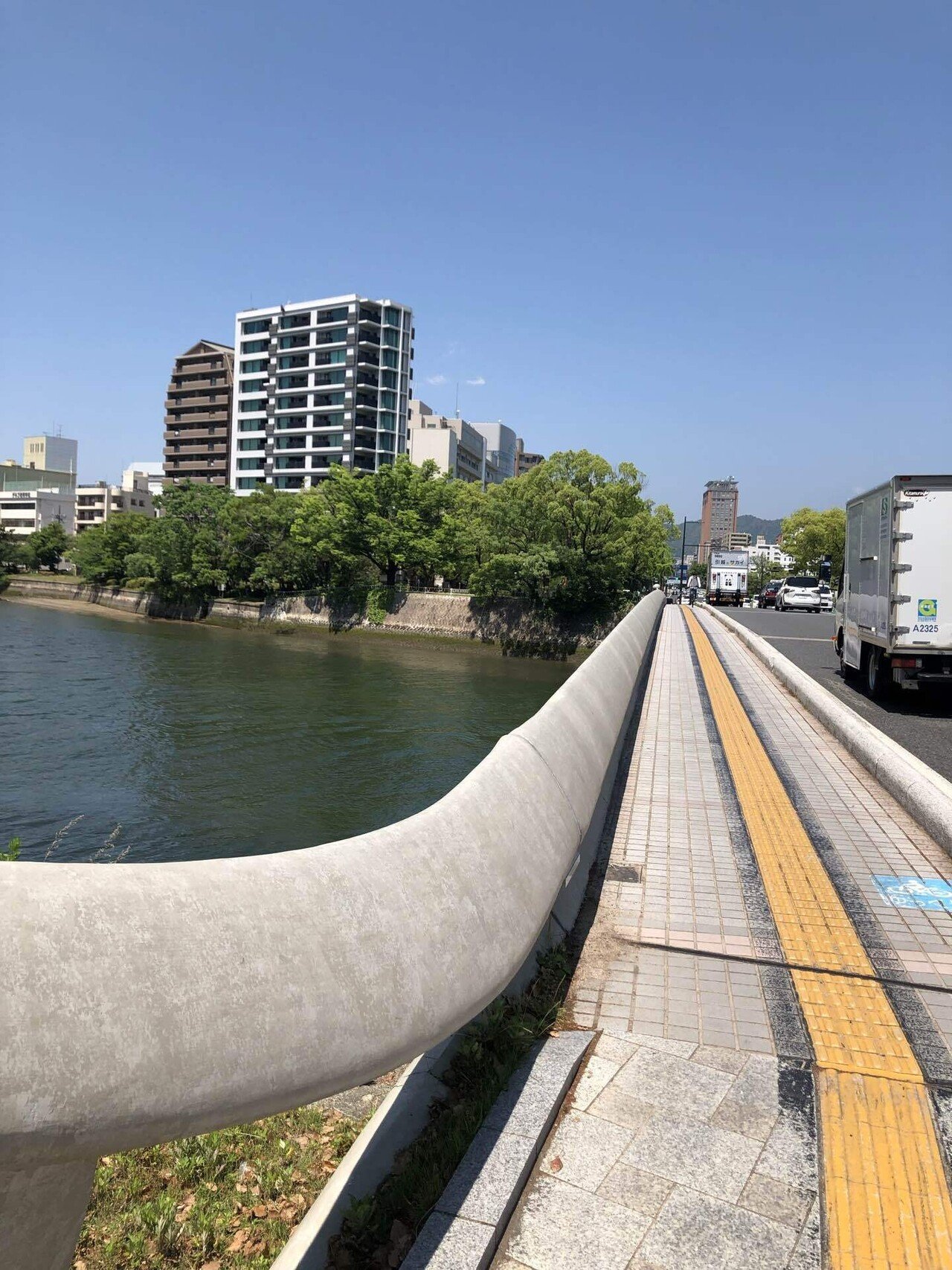 広島・長崎 平和のバラ〜平和大橋〜ヒロシマの碑|散策🐾|星の 広島・長崎 平和のバラ〜平和大橋〜ヒロシマの碑|散策🐾|星の