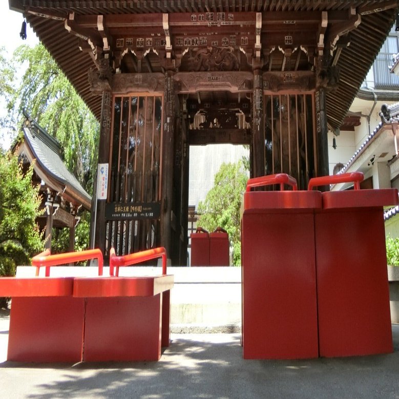 大王わさび農場「大王神社」「東光寺」巨大下駄と無料回壇【信州
