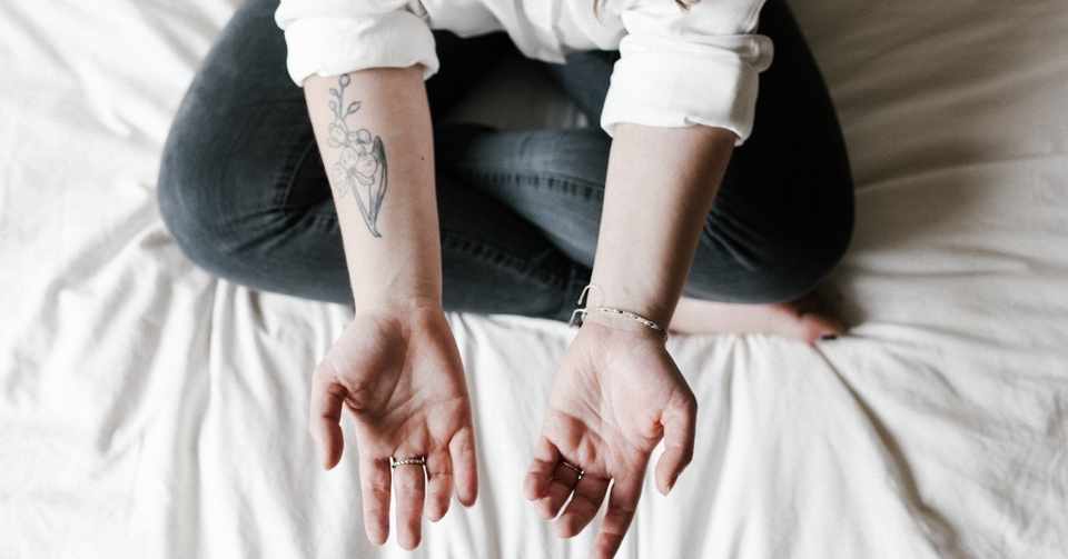 小説 蛇にピアス から読み解く美容整形との繋がり Seina フリーライター Note