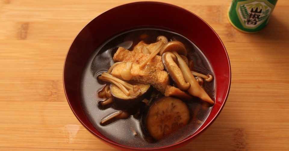 Cakes連載 おいしい をつくる料理の新常識 第16回余談 きのこの味噌汁 樋口直哉 Travelingfoodlab Note