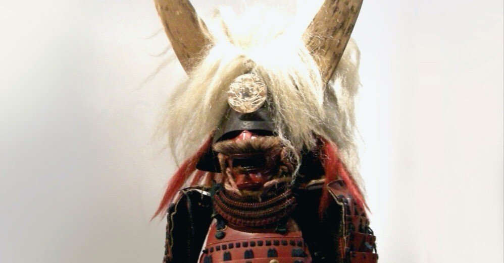 甲冑記録のとりかた」 井伊家歴代甲冑 朱漆塗桶側二枚胴具足（伝・井伊