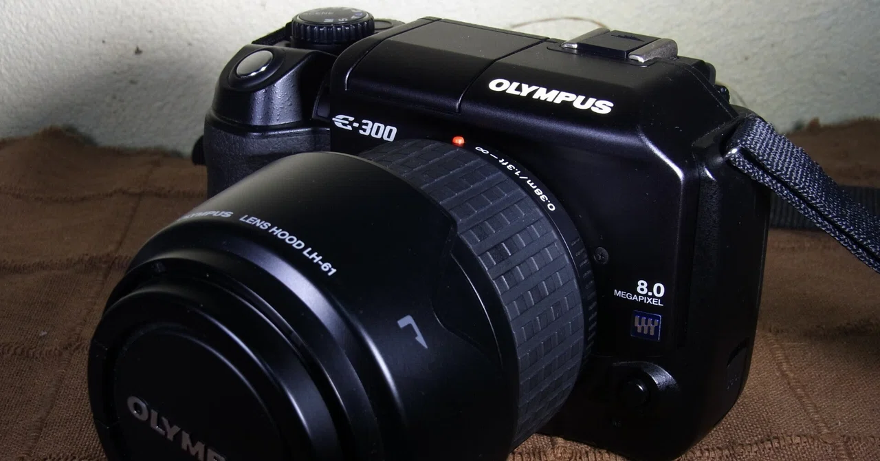 ☆美品☆ オリンパス OLYMPUS E-300 ボディ #15294 ☆美品☆ オリンパス OLYMPUS E-300 ボディ #15294