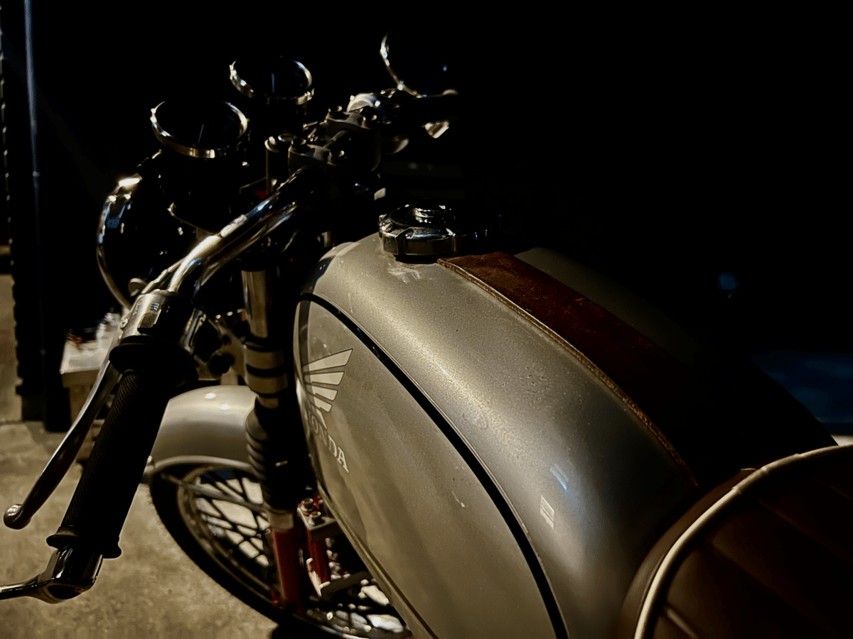 メーカー直売所 HONDA.CBX400F 賢明 シリンダーヘッド/予備/中古 Parts