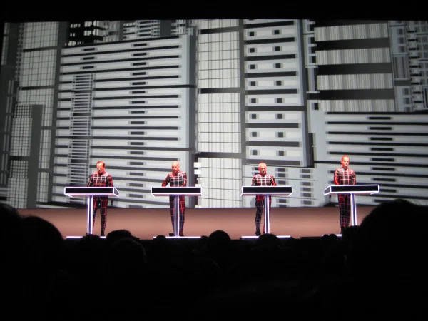 Metropolis クラフトワーク3d Day４ 人間解体 The Man Machine 13 5 11 撮影可 Kraftwerk Yhd56 坂本龍一 Ymo News Note