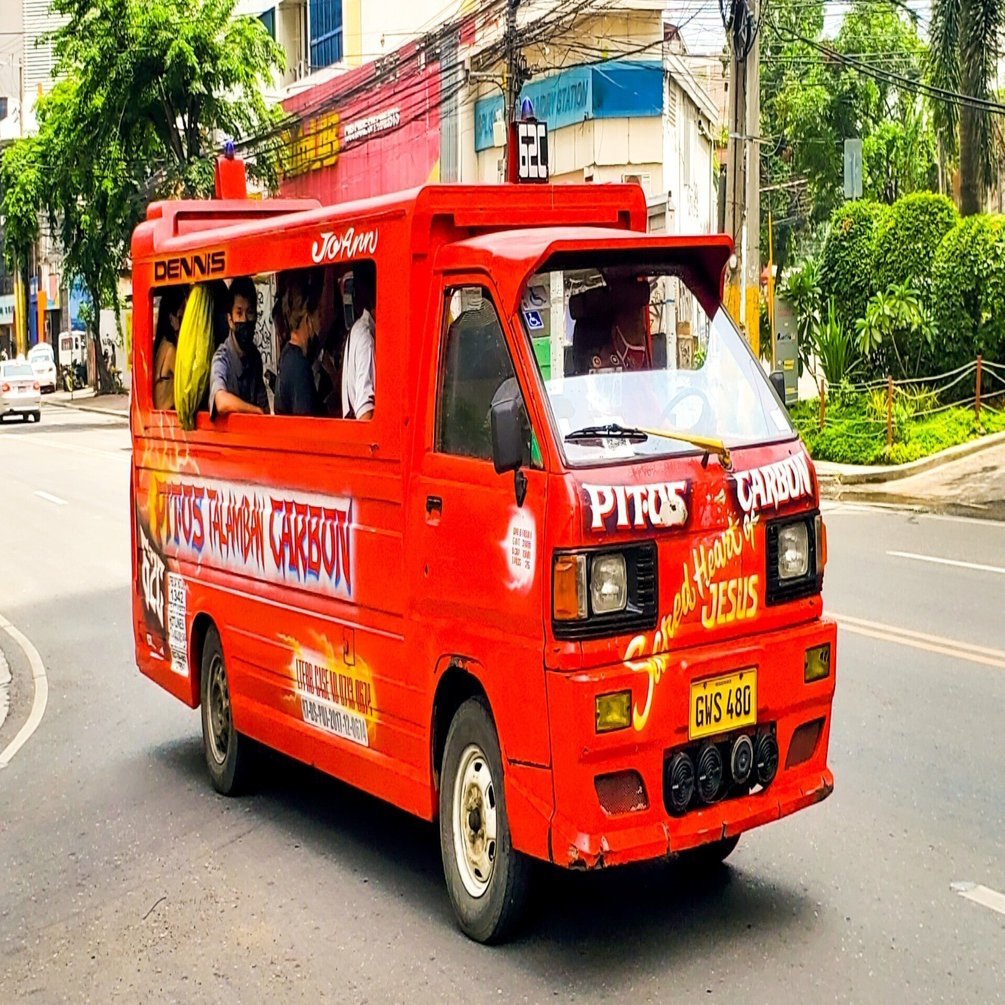 フィリピンならではの交通手段 ジプニー｜ケント